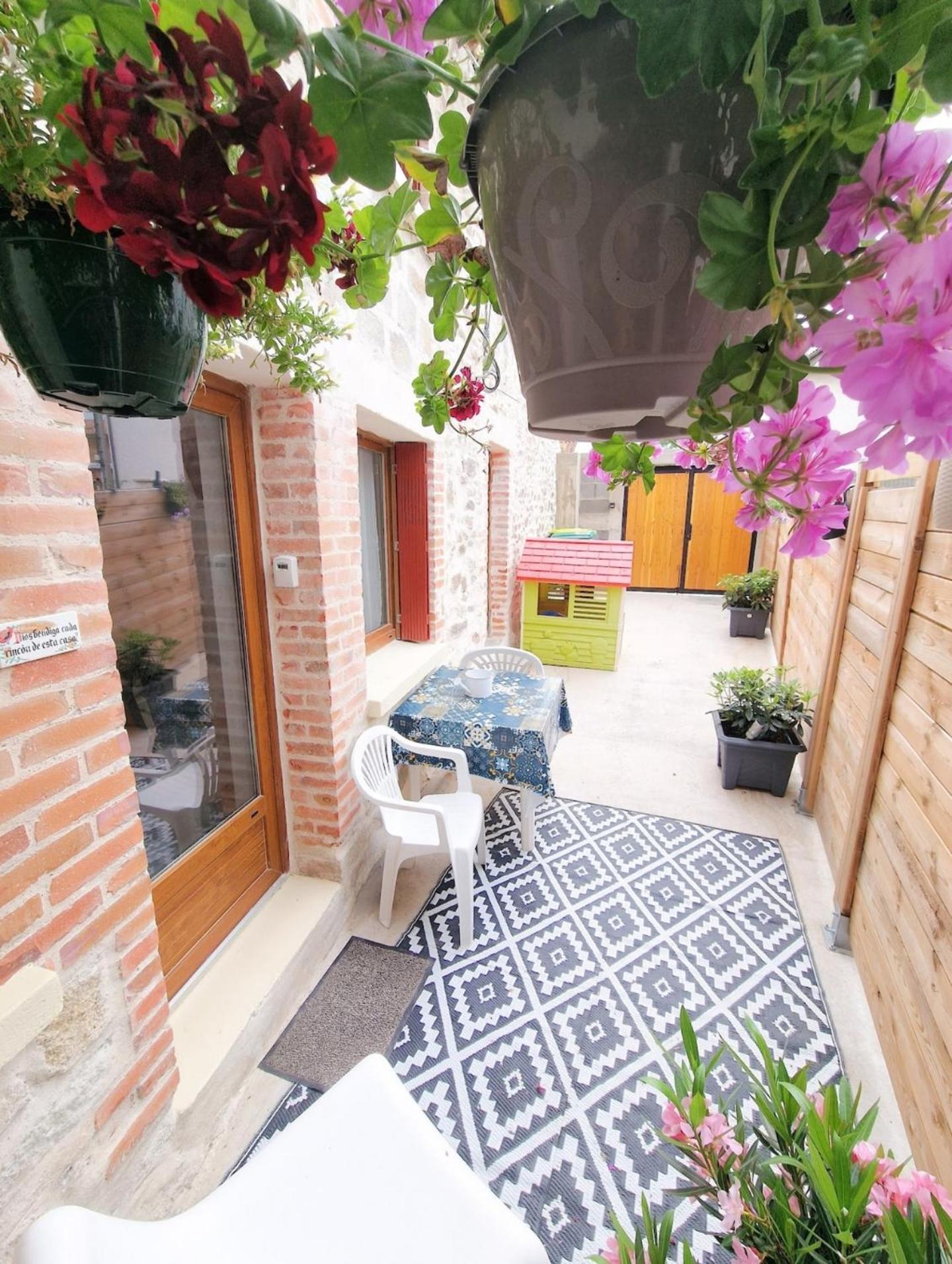 Gite Chez Bisset_2Chambres 4Personnes Lezoux Exterior foto